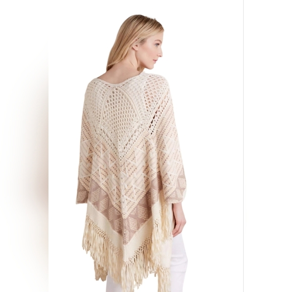 Anthropologie Calipatria Poncho by Moth with Fringe Detail Neutral Tan Cream EUC - Picture 7 of 9